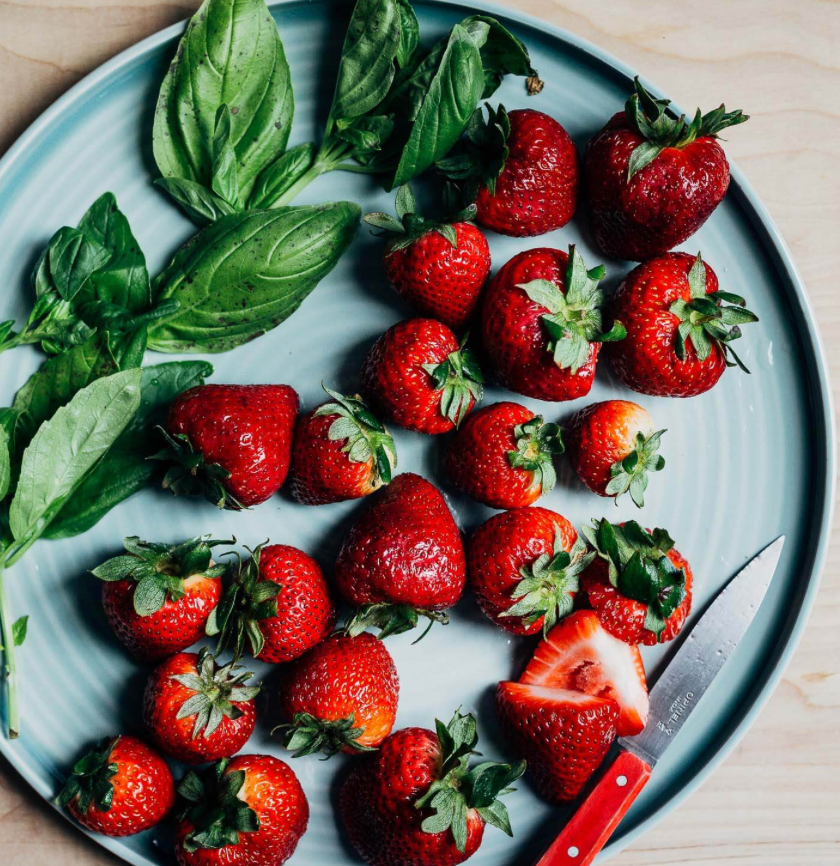 Strawberry Dark + Basil OO